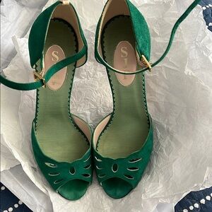 Sarah Jessica Parker SJP Green Peep-Toe sandals